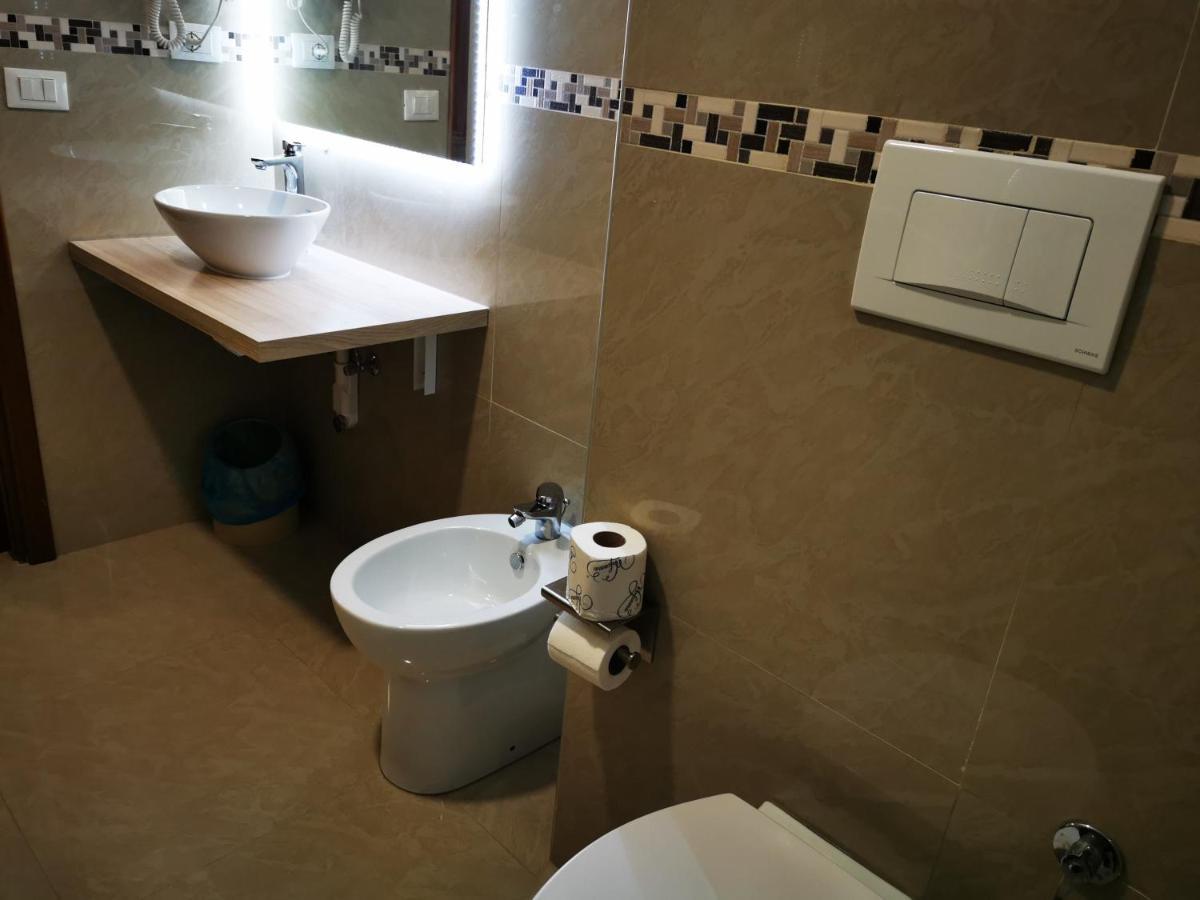 New Alexander Hotel Genoa Ngoại thất bức ảnh