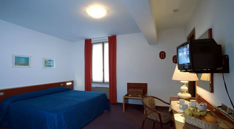 New Alexander Hotel Genoa Ngoại thất bức ảnh