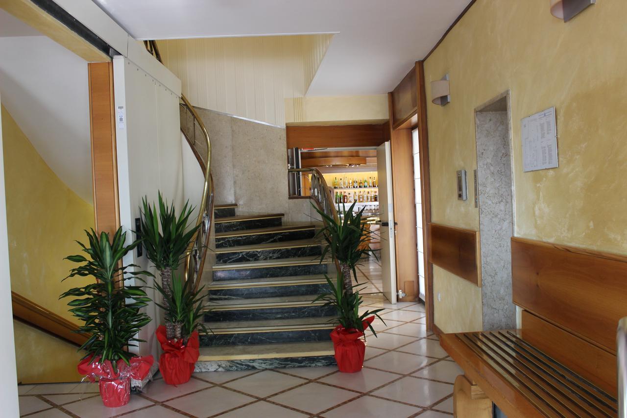 New Alexander Hotel Genoa Ngoại thất bức ảnh